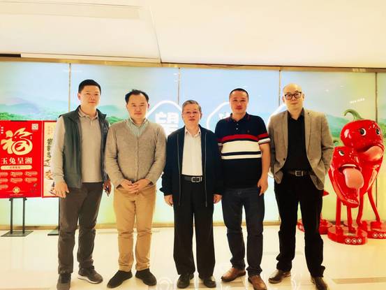 员工会秘书处于活动当日成立(图为会长黄力之教授和四位副会长)